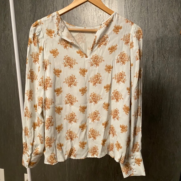 BNWT Aritzia Clarissa Blouse Small - Snowmelt/Maplewood Style - Picture 4 of 5